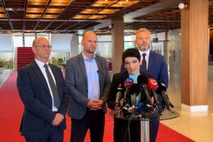 Vyjadrenie po výbore NR SR pre obranu a bezpečnosť | Spololočný tlačový brífing,...