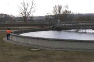 Envirorezort navrhuje rozšíriť okruh platiteľov za vody.