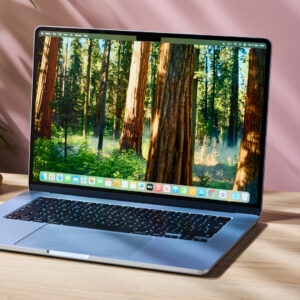 MacBook na študentský rozpočet? Tajný trik, ako ušetriť!