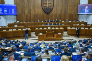 Nerelevantné subjekty má odradiť kaucia na vstup do NR SR.