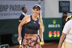 Najkrajšia náplasť na nevydarený návrat. Bývalá tenisová jednotka je už trojnáso...