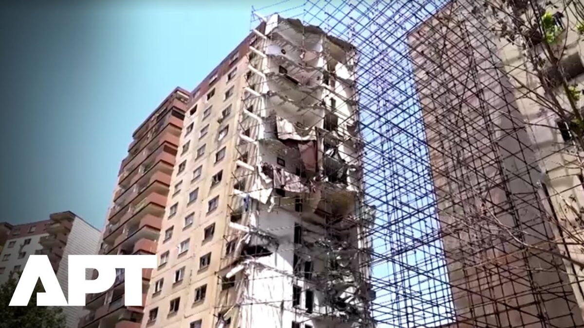 Obyvatelia Teheránu sa vracajú k troskám mesiac po izraelských náletoch.