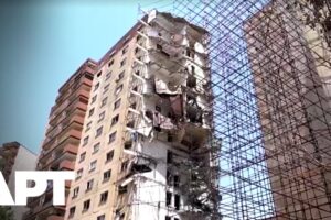 Obyvatelia Teheránu sa vracajú k troskám mesiac po izraelských náletoch.