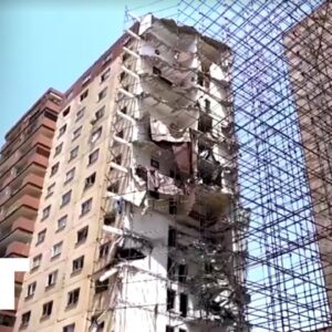 Obyvatelia Teheránu sa vracajú k troskám mesiac po izraelských náletoch.