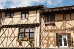 Riešenie bytovej krízy? Vo Francúzsku dom za euro, v Írsku dva milióny za presťa...