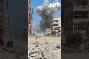 Izraelský nálet zničil budovu v Gaze, eskalácia pokračuje.