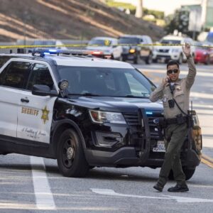 Zábery z Los Angeles po výbuchu v šerifovom zariadení, pri ktorom zomreli traja ...