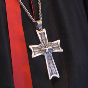 Poľský farár je obvinený z brutálnej vraždy svojho známeho.