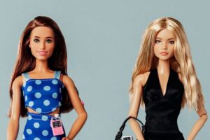 Inzulínová pumpa a glukózový senzor. Barbie s diabetom má deťom pomôcť od predsu...