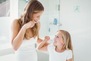 Ako chrániť zubnú sklovinu a predchádzať jej poškodeniu