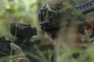 Študenti v Česku sa môžu zúčastniť vojenského výcviku