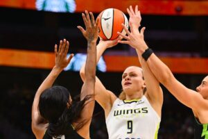 Rozohrávačka WNBA dostáva ďalšiu šancu po tom, čo ju tento rok už trikrát prepus...