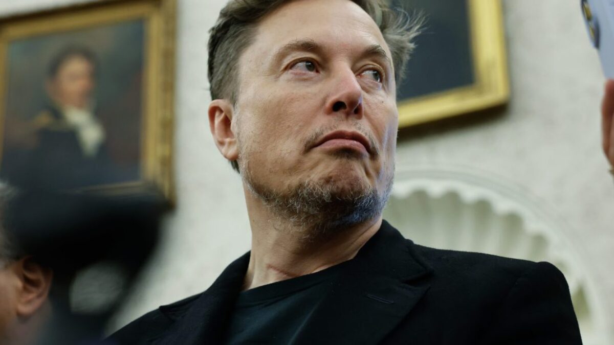 Zisky Tesly vyzerajú pochmúrne, ale prémia „Muskovej mágie“ je stále prehnane vysoká.