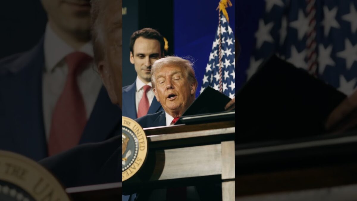 Prezident Trump na AI summite: Americká AI bude najvýkonnejšia – a ideologicky neutrálna.