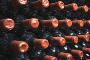 Vnútri luxusného vínneho podvodu za 99 miliónov dolárov, ktorý oklamal viac ako ...