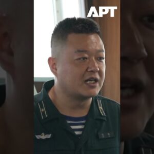 Čínska lietadlová loď odrazila zahraničné lietadlá počas cvičenia na otvorenom m...