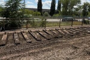 Mesto Košice: MODERNIZÁCIA ELEKTRIČKOVEJ TRATE NA JAZERE SA ZAČALA DEMONTÁŽOU Mesto Košice: MODERNIZÁCIA ELEKTRIČKOVEJ TRATE NA JAZERE SA ZAČALA DEMONTÁŽOU KO...