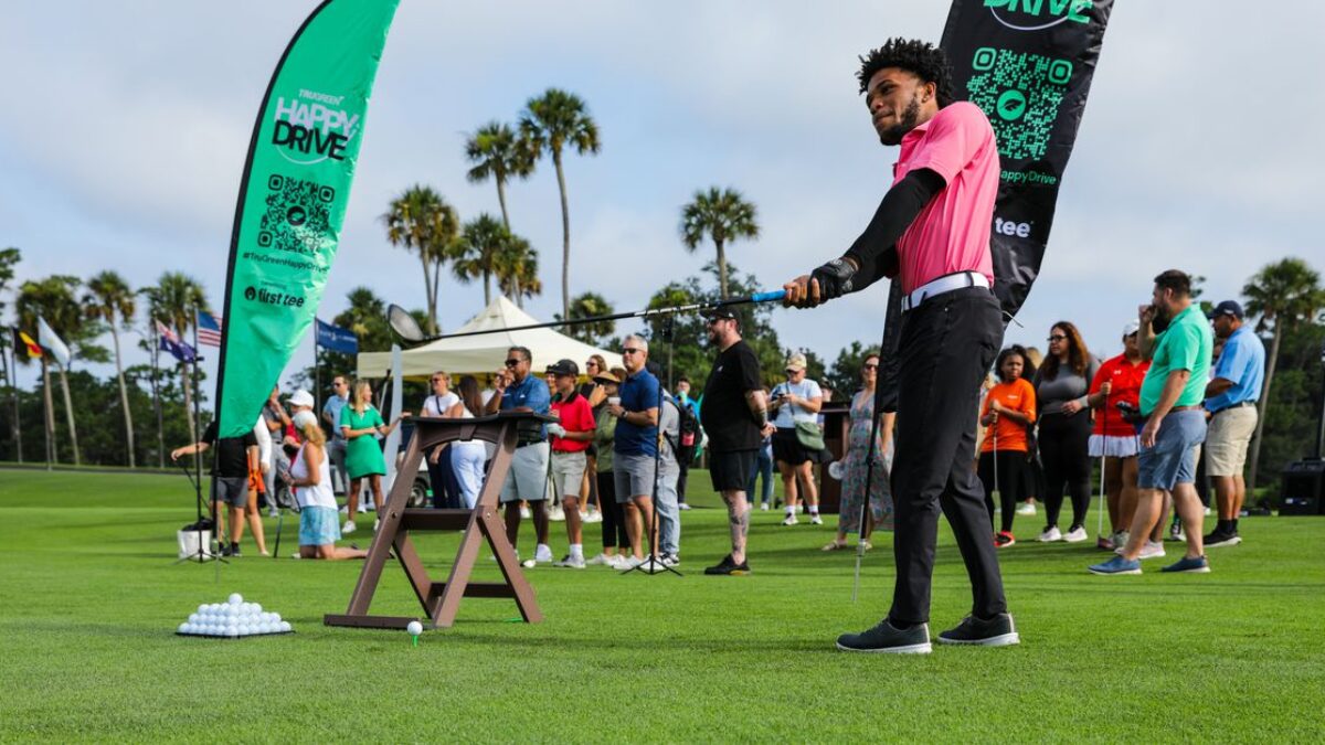 TruGreen a First Tee sa spájajú pre spoločenskú výzvu „Happy Gilmore“.