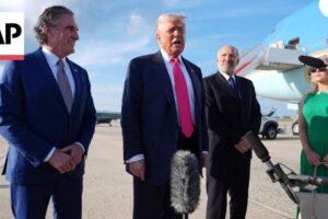 Trump nazýva prípad Epstein „nudnou záležitosťou“ a hovorí, že plánuje uvaliť cl...