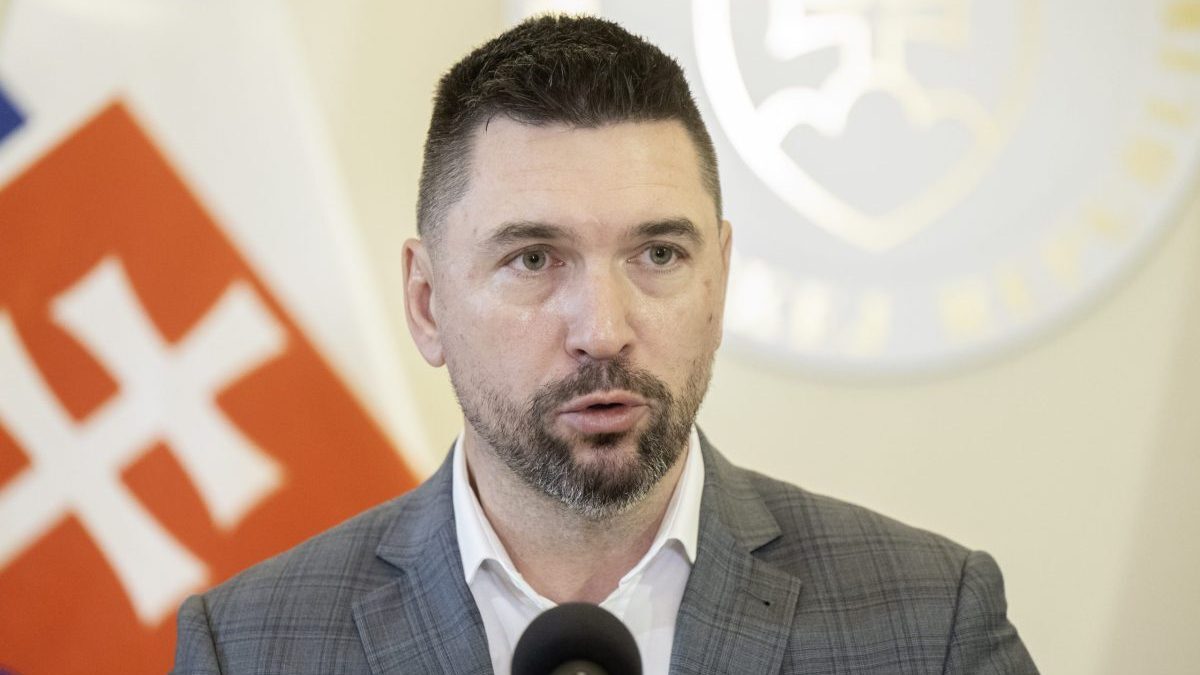 Poľnohospodári môžu požiadať o finančnú podporu na poistné.