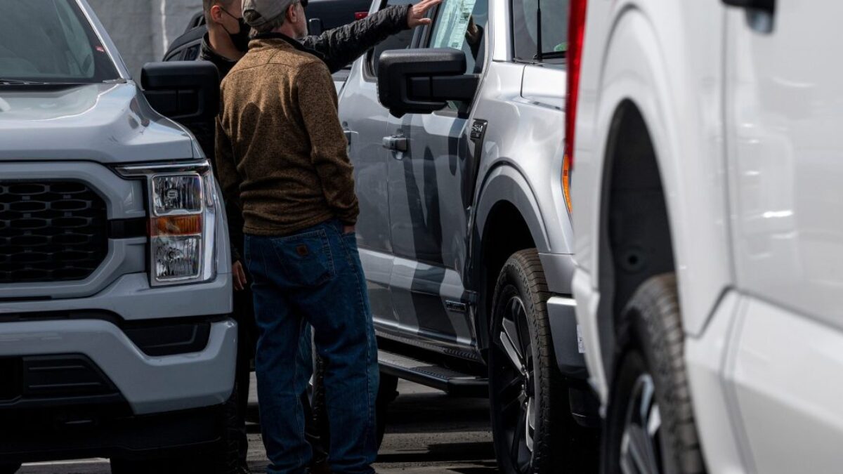 Ako clá Trumpa zasahujú cenovo dostupné autá.