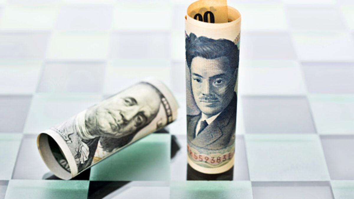 Zatváranie krátkych pozícií naďalej dvíha jen, EÚ sa pripravuje na colnú vojnu.