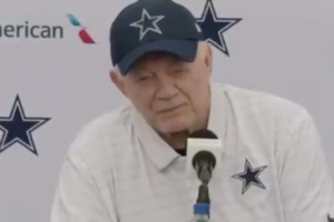 Správy o tíme Dallas Cowboys: Jerry Jones kritizuje Micaha Parsonsa, Daka Presco...