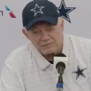 Správy o tíme Dallas Cowboys: Jerry Jones kritizuje Micaha Parsonsa, Daka Presco...