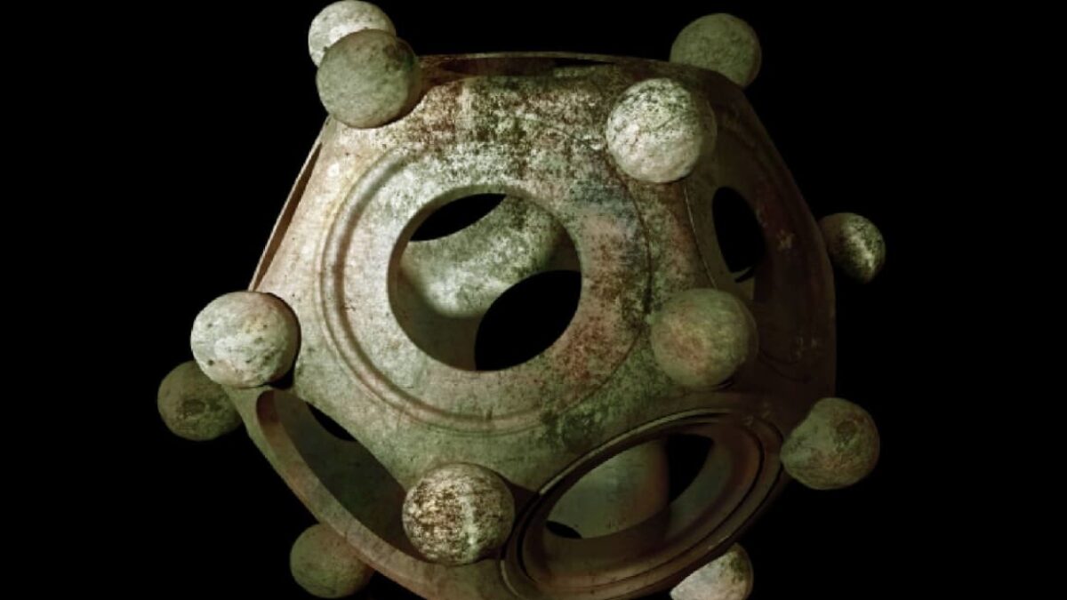 Záhada rímskeho dvanásťstena: Účel tajomného artefaktu naznačuje dávna filozofia Záhada rímskeho dvanásťstena: Účel tajomného artefaktu naznačuje dávna filozofia