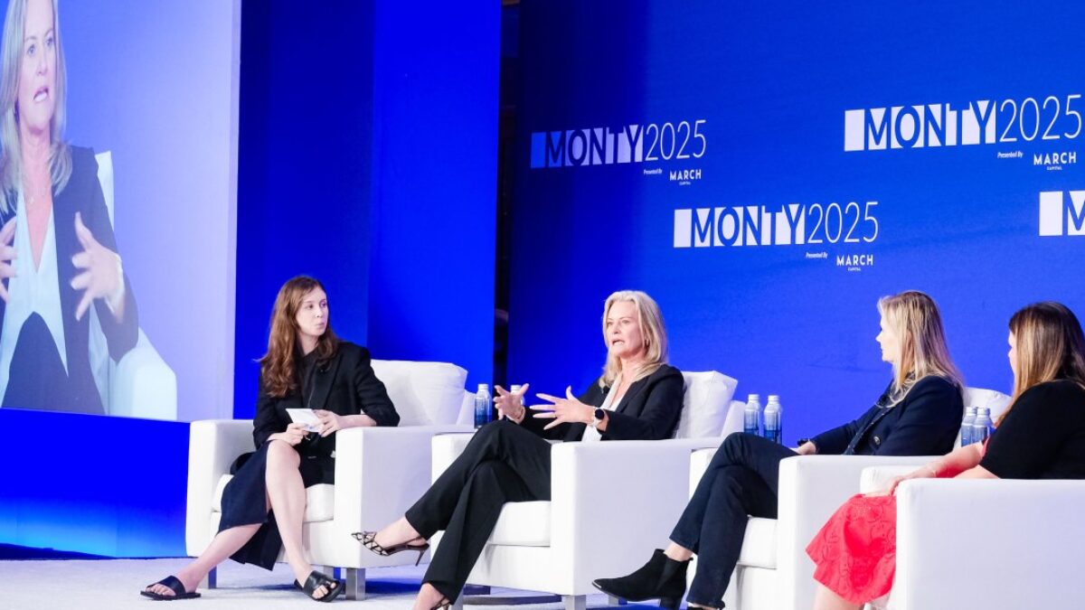 Čo by mali vedieť generálni riaditelia podľa marketingových riaditeľov zo Snowflake a CrowdStrike.