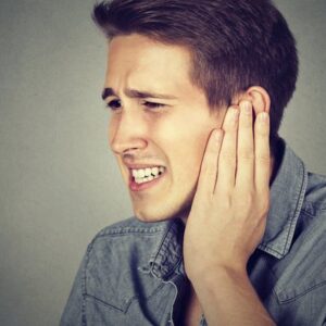 Trápi vás šum alebo pískanie v ušiach? Na vine môže byť aj blok krčnej chrbtice ...