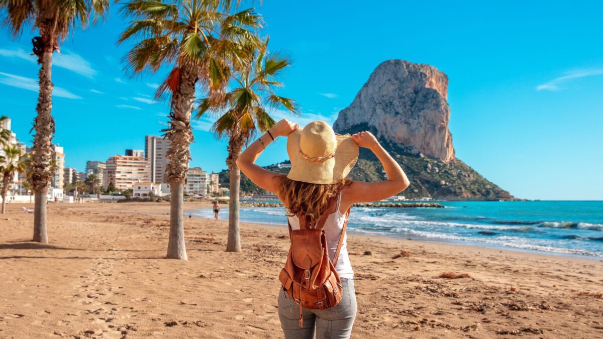 Zákaz podpätkov, nočných prechádzok či sedenia na schodoch. Dovolenka môže vyjsť draho