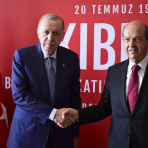 Erdogan trvá na dvojštátnom riešení Cypru, vyzýva na uznanie rozdelenia ostrova