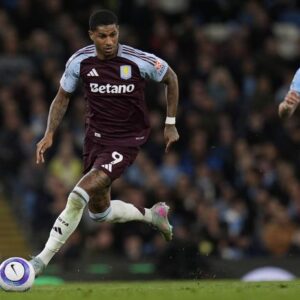 Pre vysnívaný prestup sa vzdá miliónov. Hviezda Manchestru United mieri do Barce...