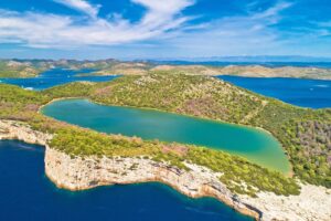 Chorvátsky Karibik: Dugi otok láka na biele pláže, tyrkysové more i slané jazero