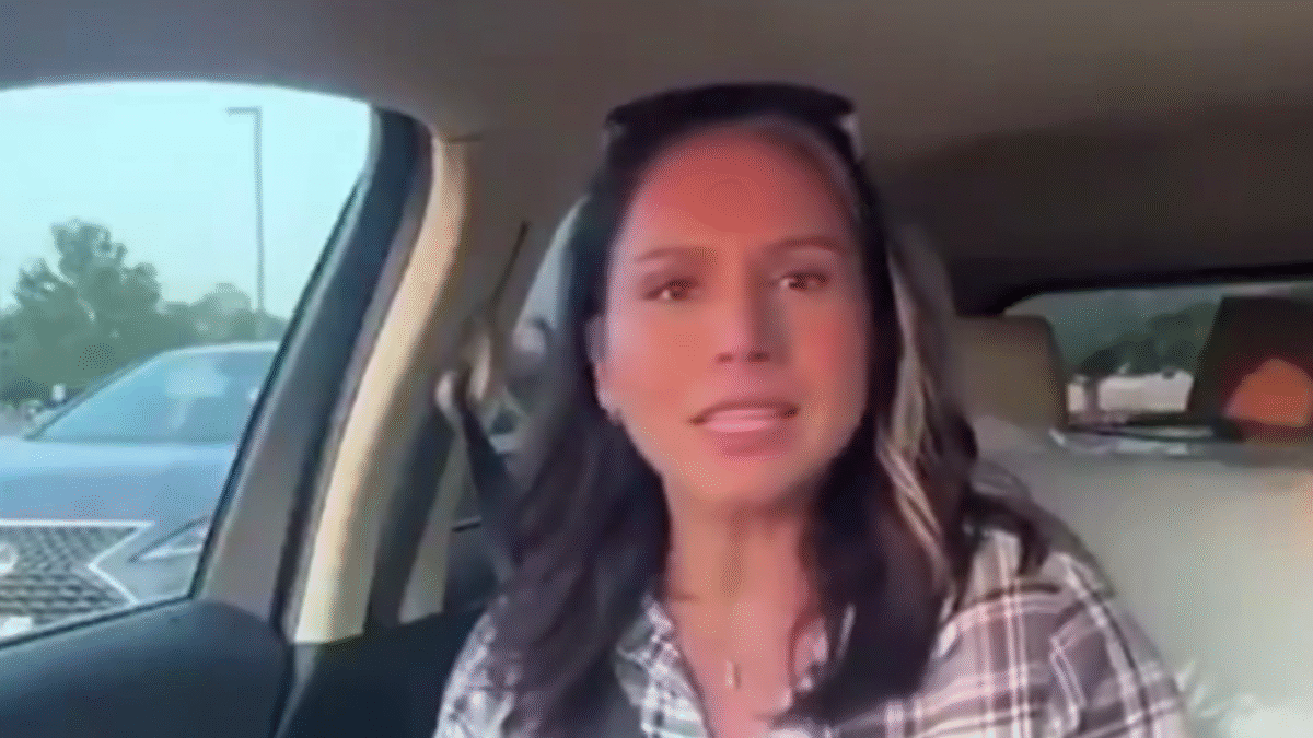 Tulsi Gabbard, odhaľuje množstvo demokratických elít vrátane Dr. Anthonyho Fauciho