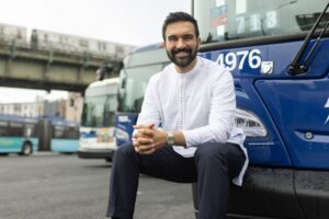 Zohran Mamdani, poslanec a kandidát na post starostu New Yorku, požadoval zrušen...