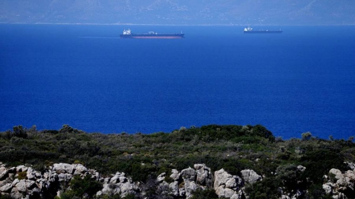 Grécko bude naďalej prepravovať RUSKÚ ROPU napriek sankciám