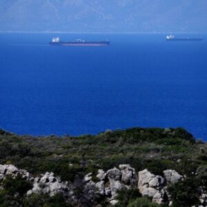 Grécko bude naďalej prepravovať RUSKÚ ROPU napriek sankciám