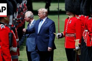 Trump absolvuje bezprecedentnú druhú štátnu návštevu Spojeného kráľovstva. Trump absolvuje bezprecedentnú druhú štátnu návštevu Spojeného kráľovstva.