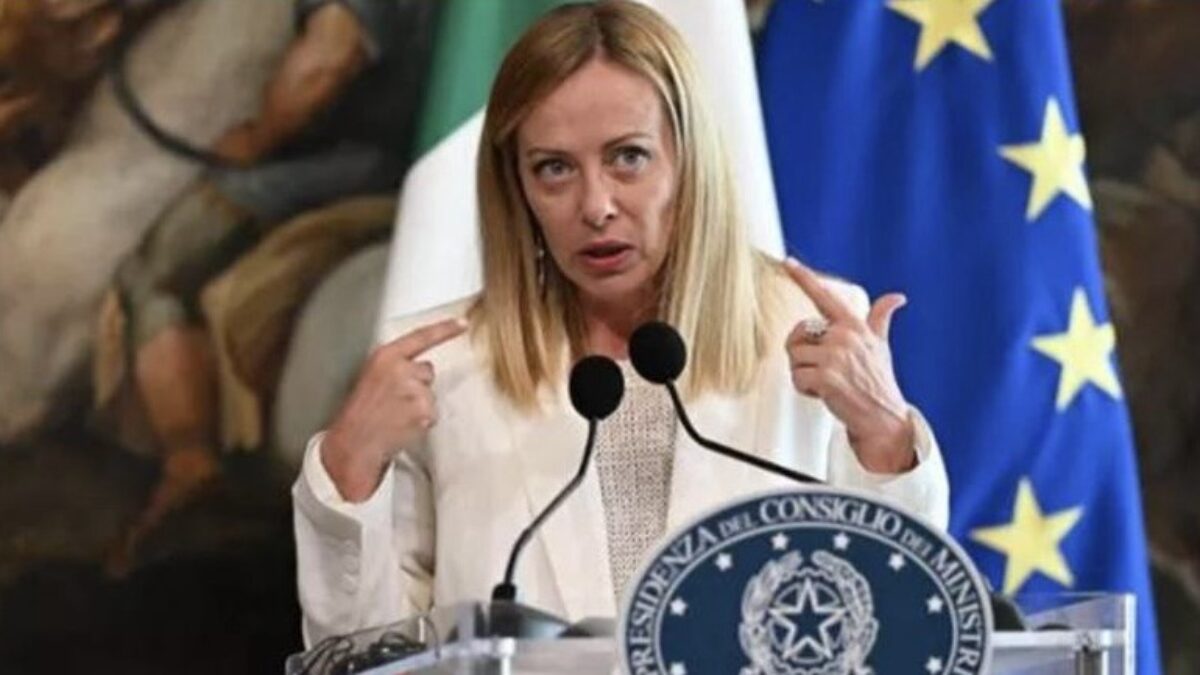 Taliansko, Francúzsko a Česká republika nemajú v úmysle zúčastniť sa na obstarávaní amerických zbraní pre Ukrajinu