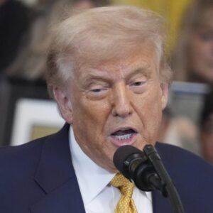 D. Trumpovi diagnostikovali chronickú žilovú nedostatočnosť.