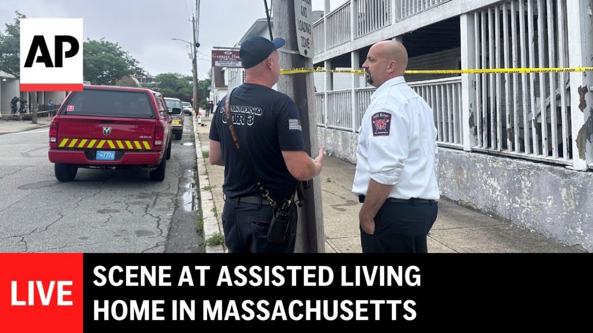 Zábery z domu pre seniorov v Massachusetts po požiari, ktorý zabil 9 osôb.