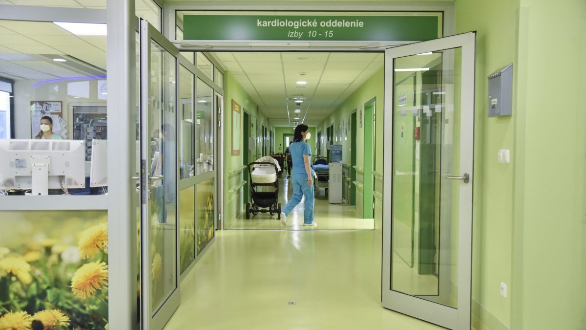 KDH varuje pred medzerami v rozmiestnení kardiocentier.