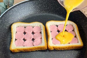 Rýchle prípitkové raňajky s párkami za 5 minút