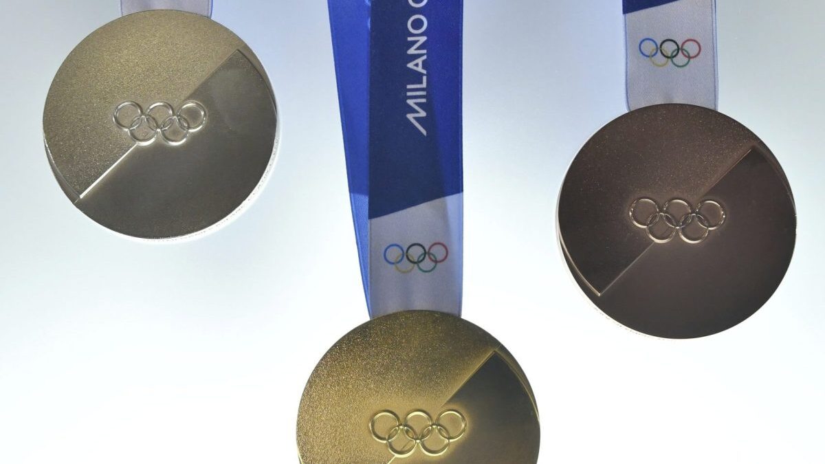 Italy_Winter_Olympics_and_Paralympics_Medals525354145185-scaled-e1752604635483.jpg Organizátori ZOH 2026 v Taliansku predstavili sady medailí