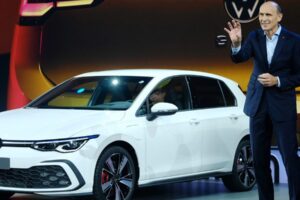 Čínsky trh s autami stratil všetok rozum – najväčší západný výrobca áut v krajin...