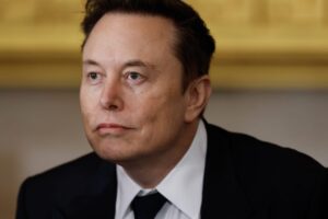 Elon Musk a niektorí demokrati ako Reid Hoffman majú spoločné názory na americký...