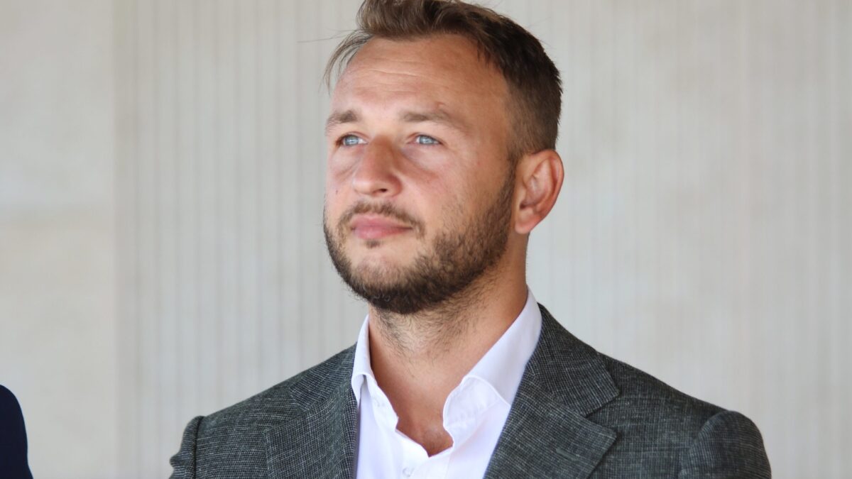 SLOVENSKO JE PLNÉ NENÁVISTI. PRESTAŇME S TÝM, ZAČNIME SPOLU KOMUNIKOVAŤ