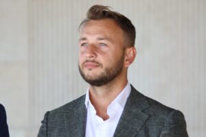 SLOVENSKO JE PLNÉ NENÁVISTI. PRESTAŇME S TÝM, ZAČNIME SPOLU KOMUNIKOVAŤ